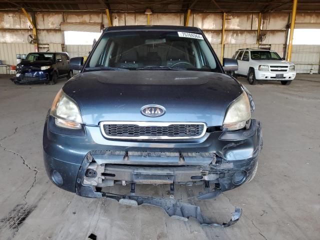 2011 KIA Soul +