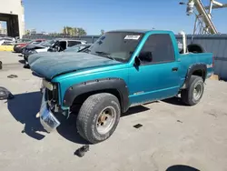 Salvage trucks for sale at Kansas City, KS auction: 1993 Chevrolet GMT-400 K1500