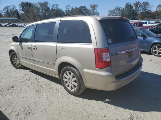 2014 Chrysler Town & Country Touring