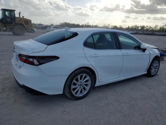 2022 Toyota Camry LE