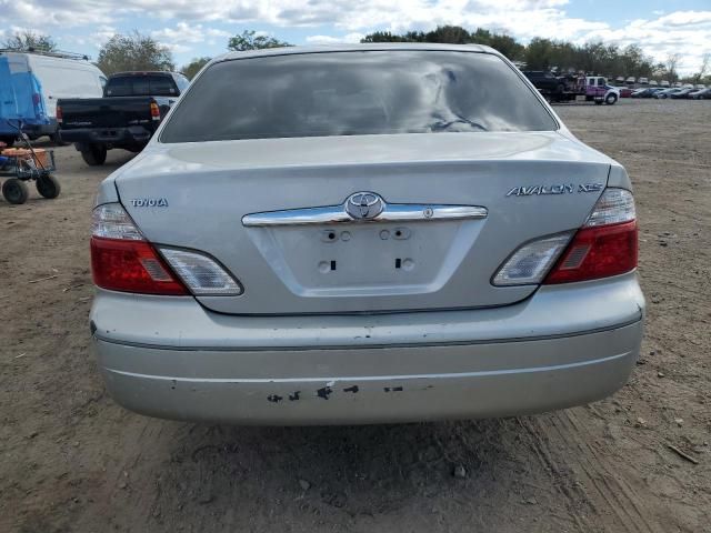 2004 Toyota Avalon XL