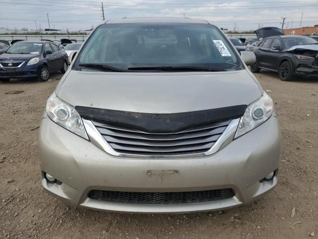 2015 Toyota Sienna XLE