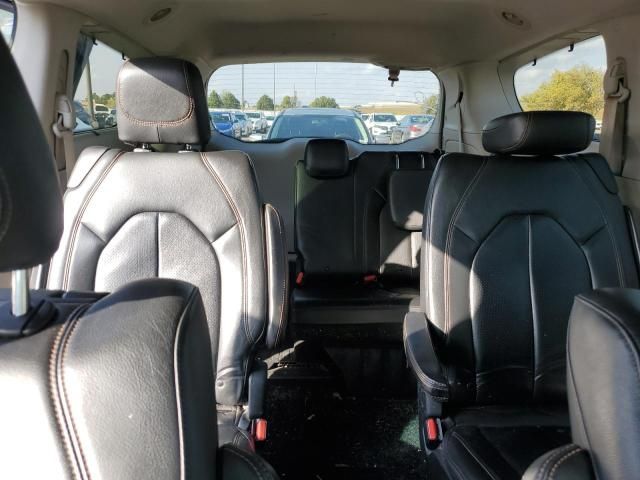 2017 Chrysler Pacifica Touring L Plus