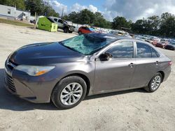 Carros salvage para piezas a la venta en subasta: 2017 Toyota Camry LE