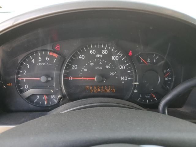 2004 Nissan Titan XE