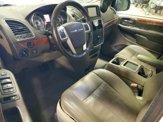 2012 Chrysler Town & Country Touring L