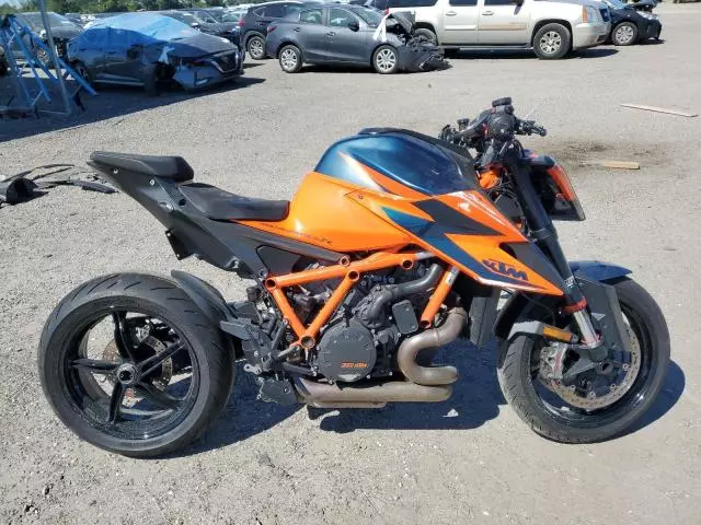 2020 KTM 1290 Super Duke R