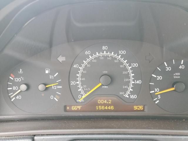 1999 Mercedes-Benz E 320