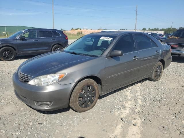 2005 Toyota Camry LE