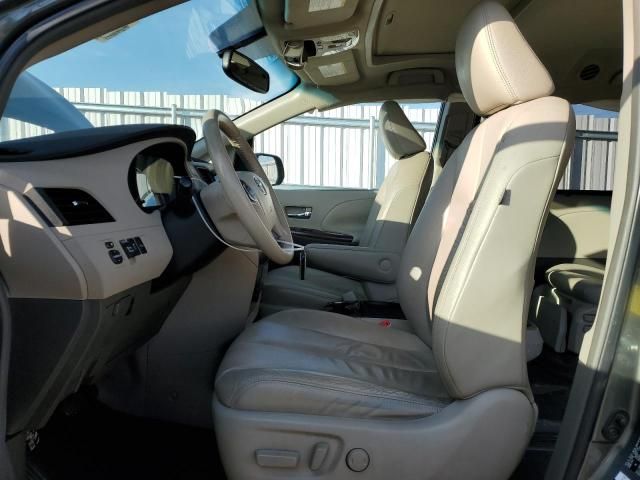 2011 Toyota Sienna XLE