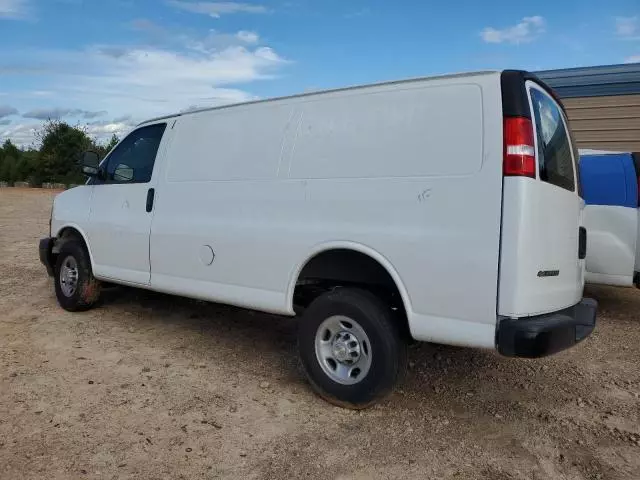 2023 Chevrolet Express G2500