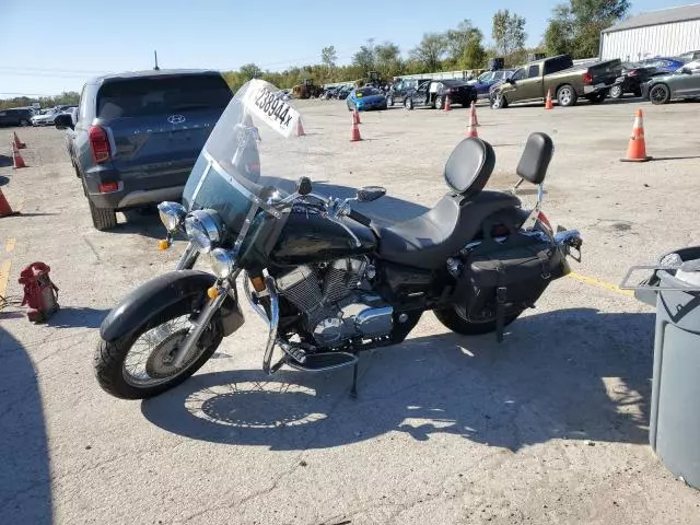 2004 Honda VT750 C