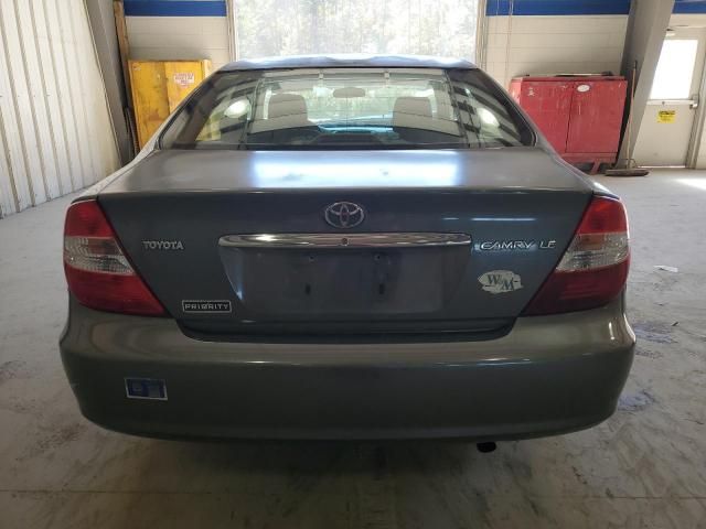 2004 Toyota Camry LE