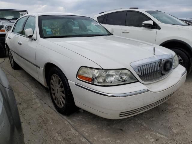 2003 Lincoln Town Car Executive