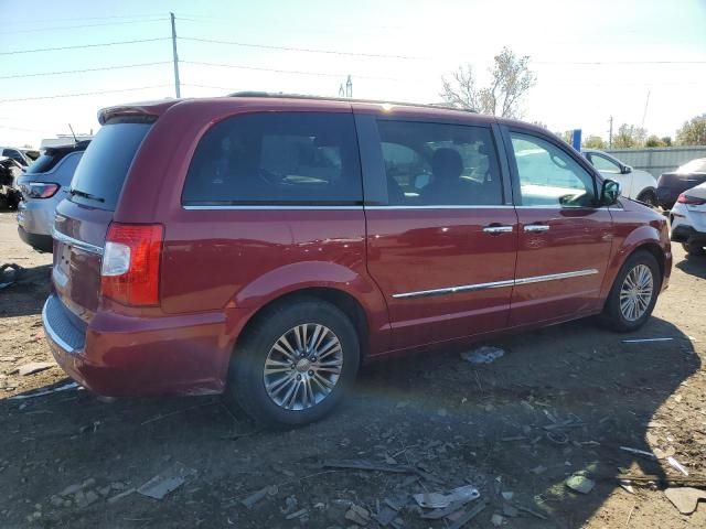 2014 Chrysler Town & Country Touring L