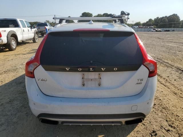 2016 Volvo V60 Cross Country Premier