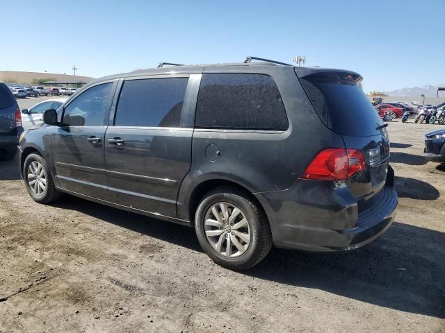 2012 Volkswagen Routan SE