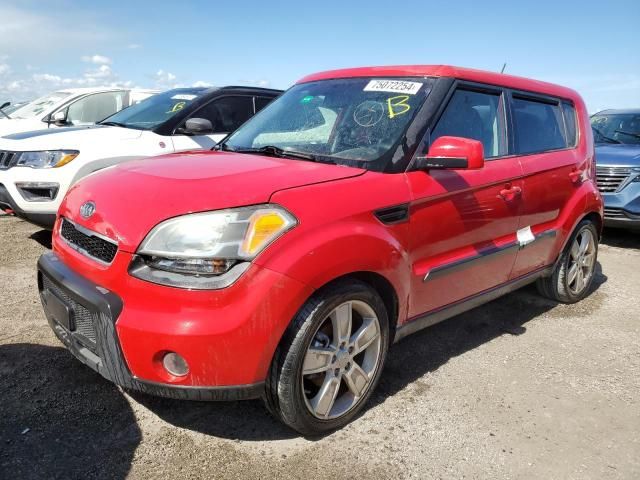 2011 KIA Soul +