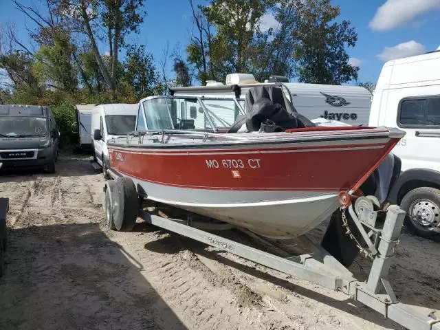 1991 Lund Boat