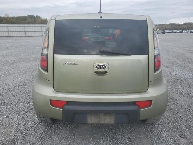 2011 KIA Soul +