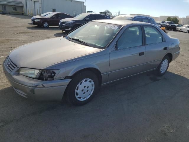 1999 Toyota Camry LE