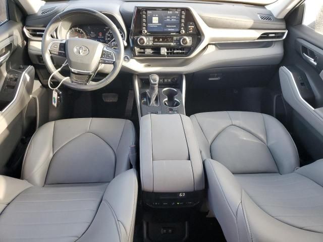 2021 Toyota Highlander XLE