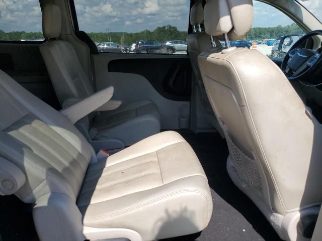 2013 Chrysler Town & Country Touring