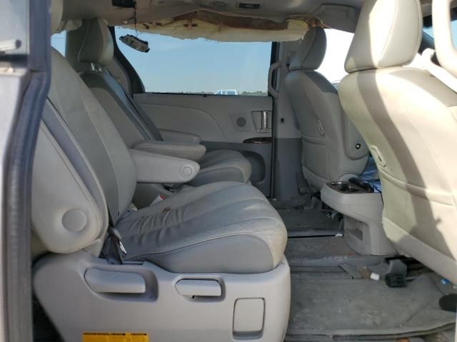 2014 Toyota Sienna XLE