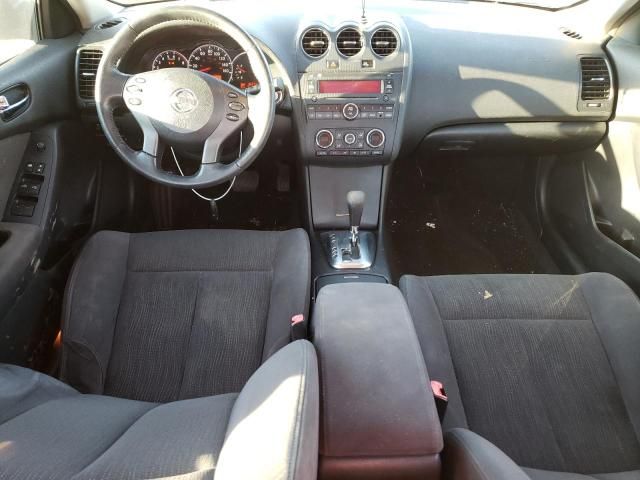 2010 Nissan Altima Base