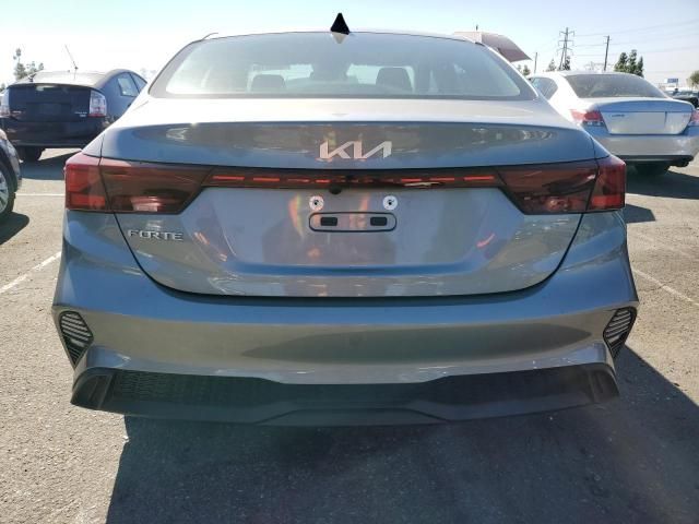 2023 KIA Forte LX