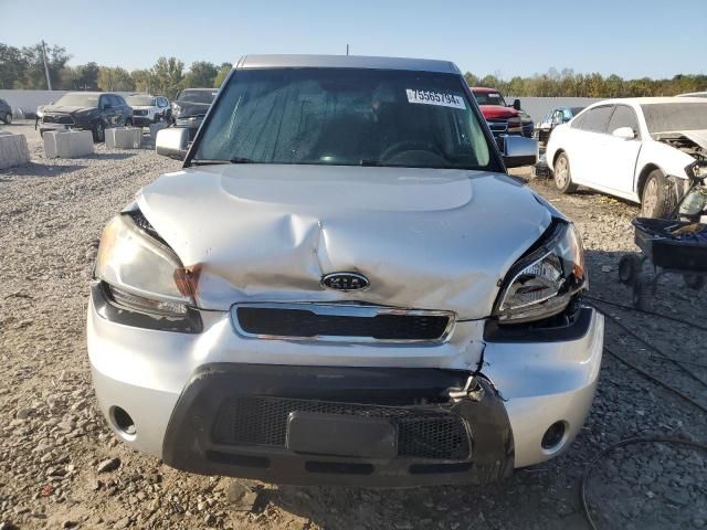 2011 KIA Soul +