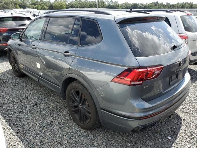 2022 Volkswagen Tiguan SE R-LINE Black