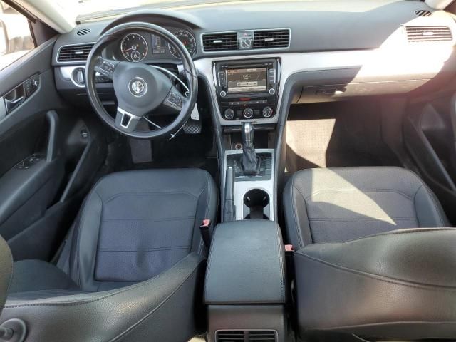 2013 Volkswagen Passat SE