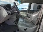 2010 Volkswagen Routan SE