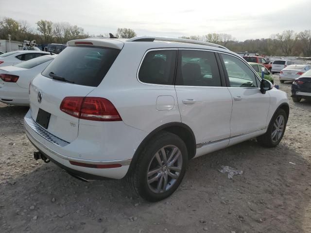 2016 Volkswagen Touareg Sport