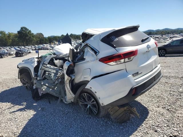 2018 Toyota Highlander LE