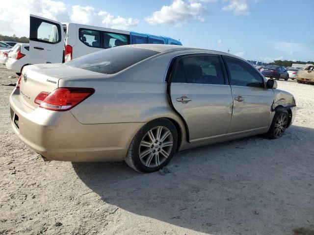 2005 Toyota Avalon XL