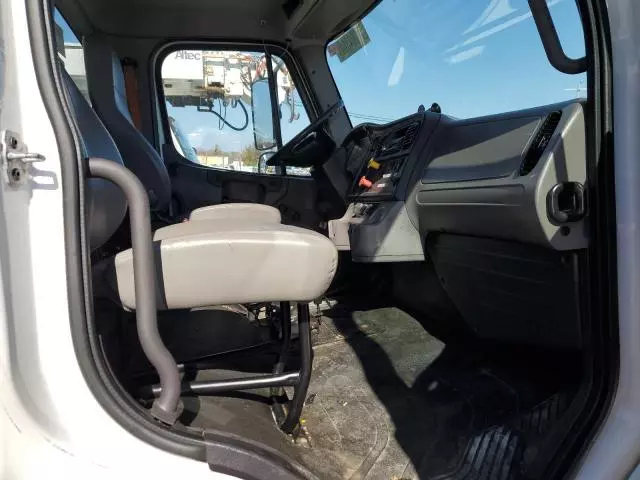 2016 Freightliner M2 106 Medium Duty