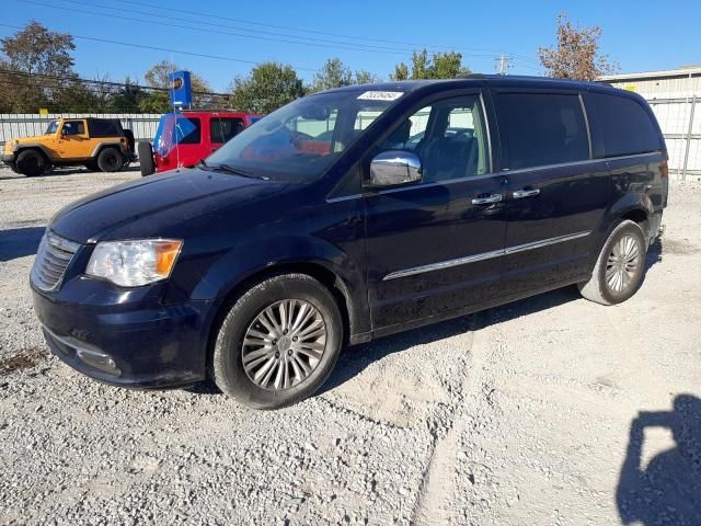 2012 Chrysler Town & Country Limited