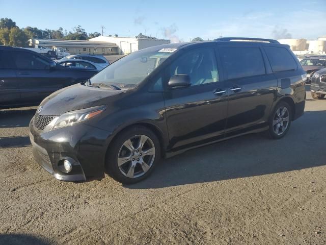 2017 Toyota Sienna SE