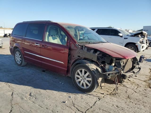 2012 Chrysler Town & Country Touring L