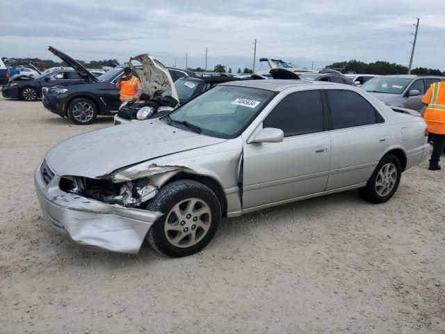 2000 Toyota Camry LE