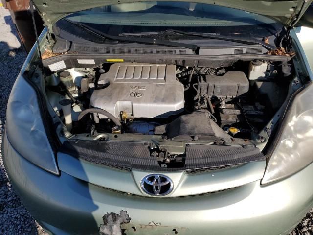 2009 Toyota Sienna CE