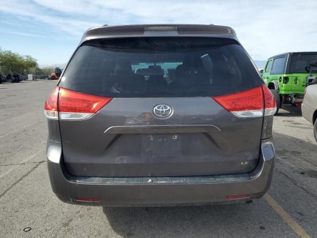 2013 Toyota Sienna LE