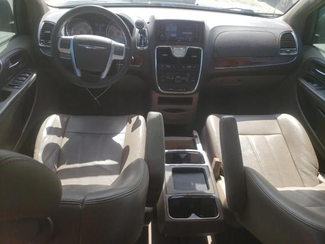 2012 Chrysler Town & Country Touring