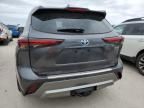 2024 Toyota Highlander Hybrid Limited