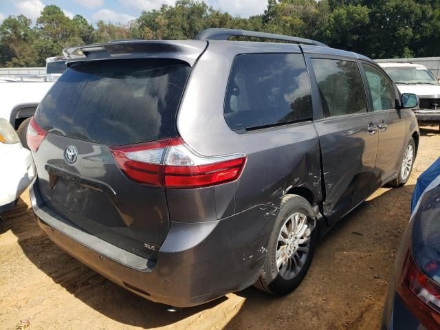 2015 Toyota Sienna XLE