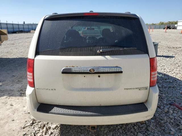 2010 Chrysler Town & Country Touring