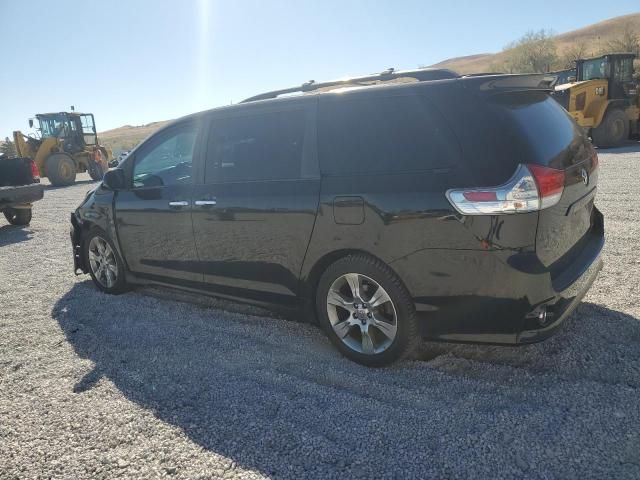 2014 Toyota Sienna Sport