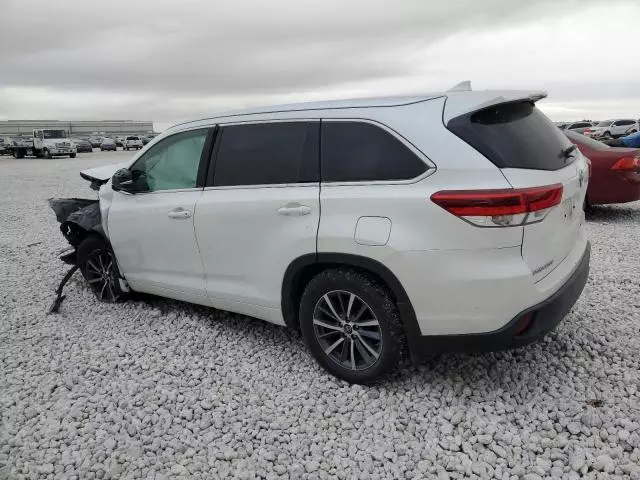 2018 Toyota Highlander SE